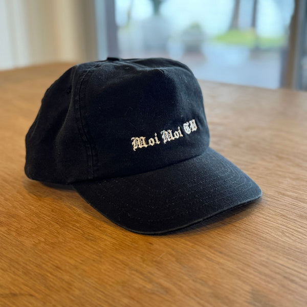 EMBROIDERED SNAPBACK